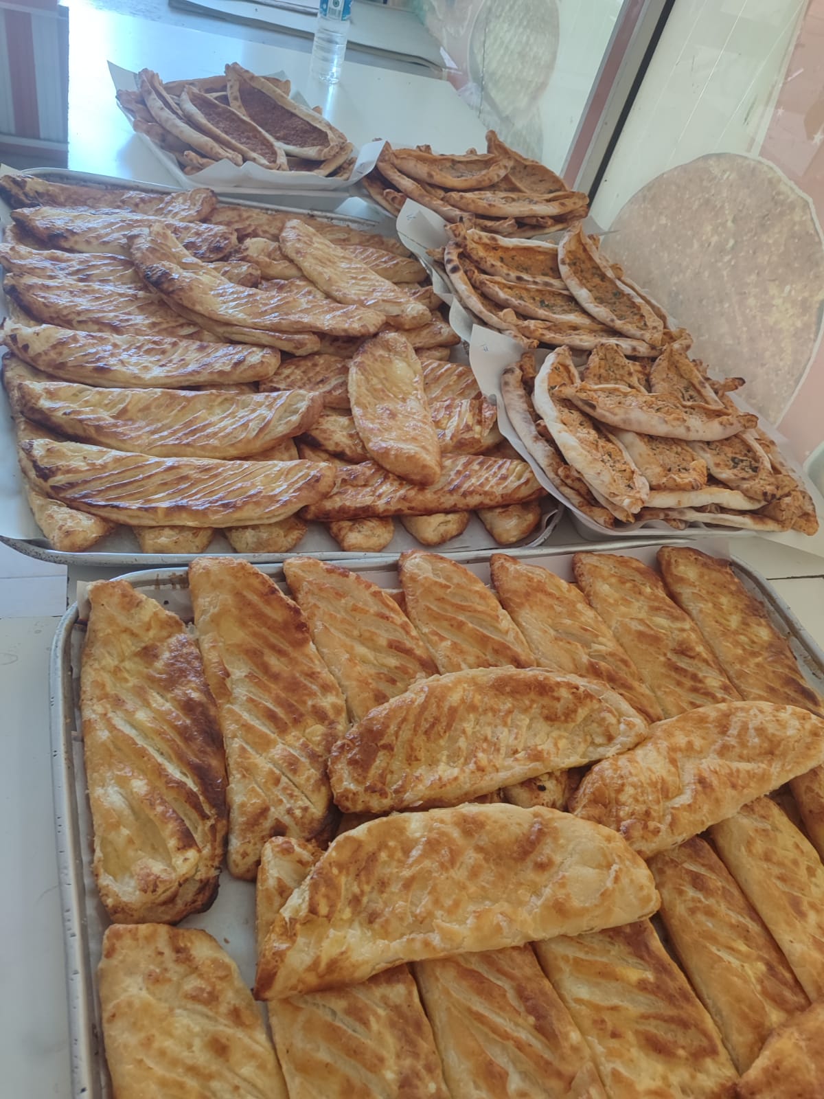 Emek Pide ve Lahmacun Salonu İsmet Usta